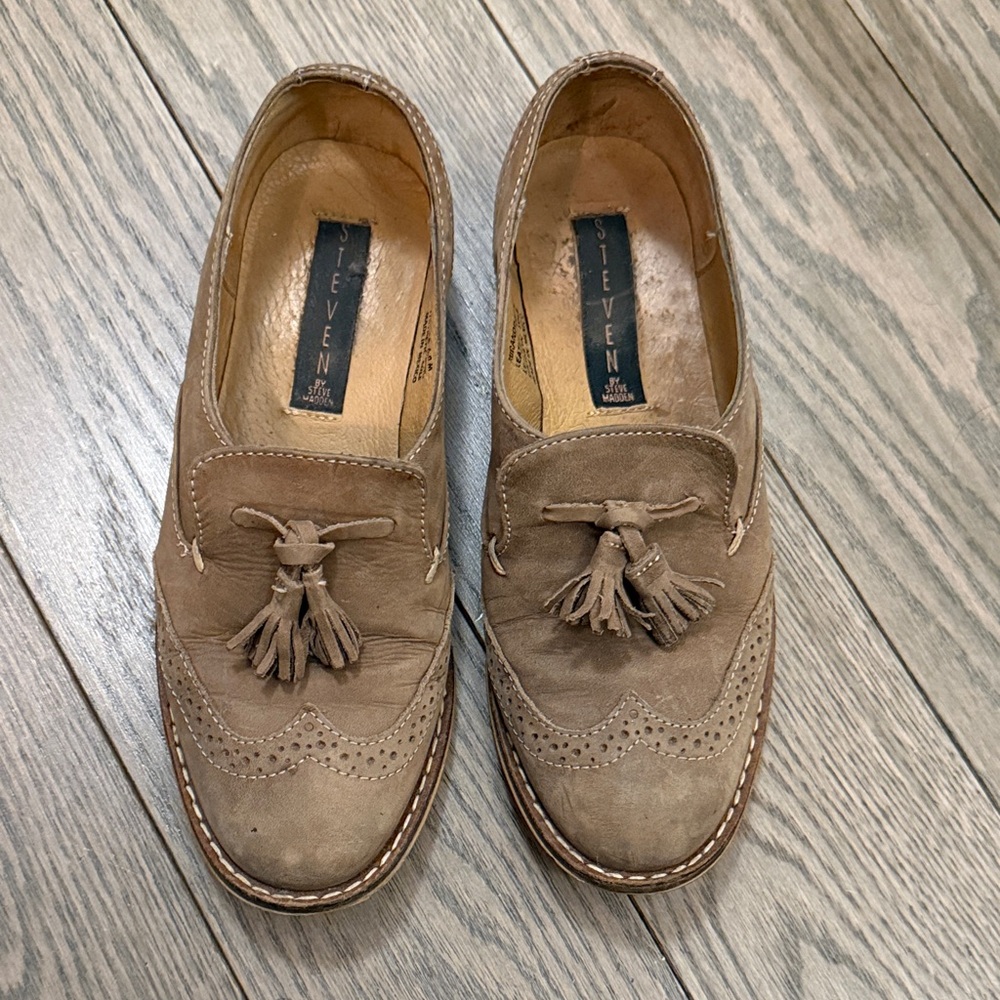 Steve Madden Grey/beige Tassel Loafers